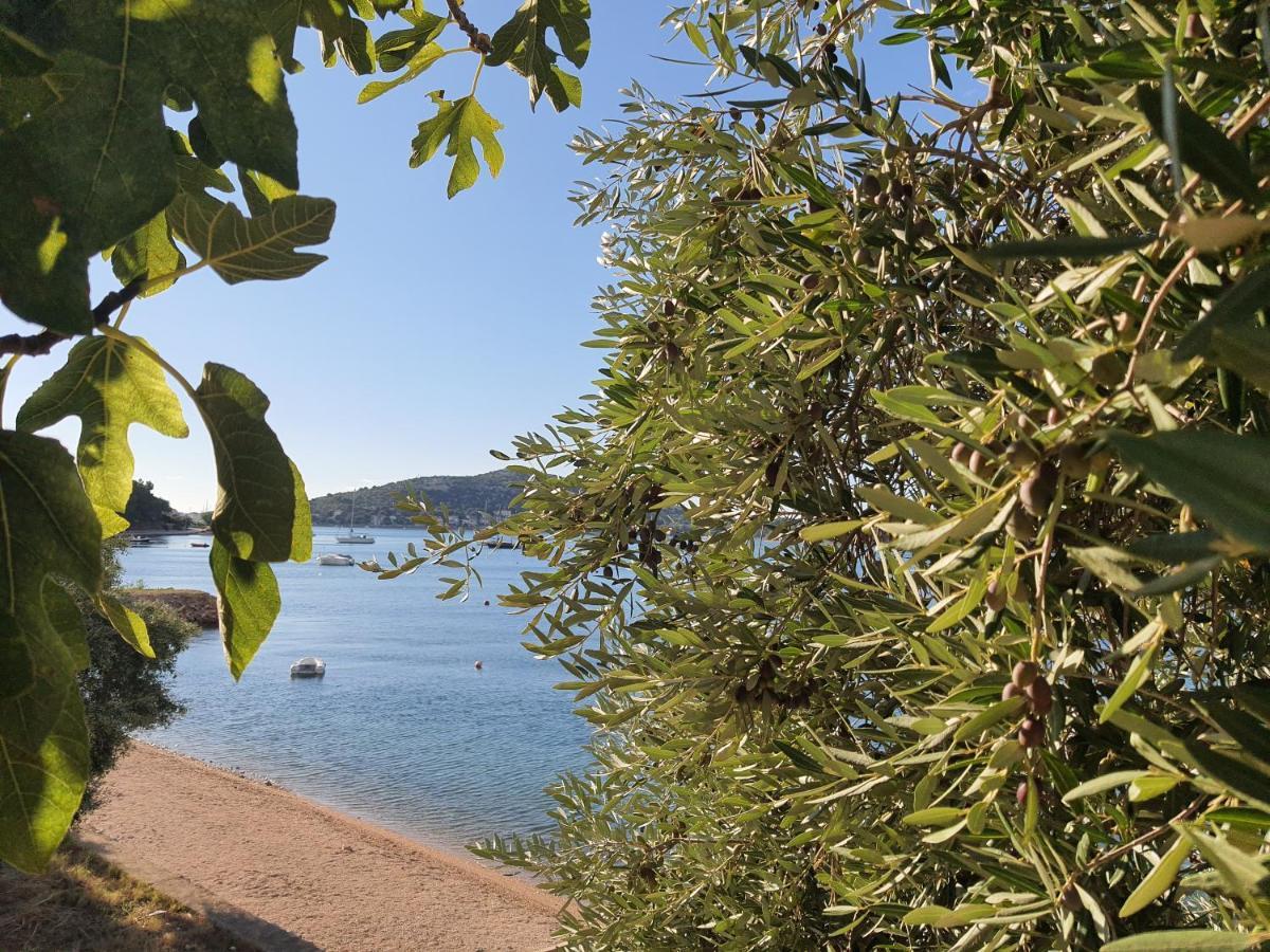 Mobile Home Tina Tisno Εξωτερικό φωτογραφία