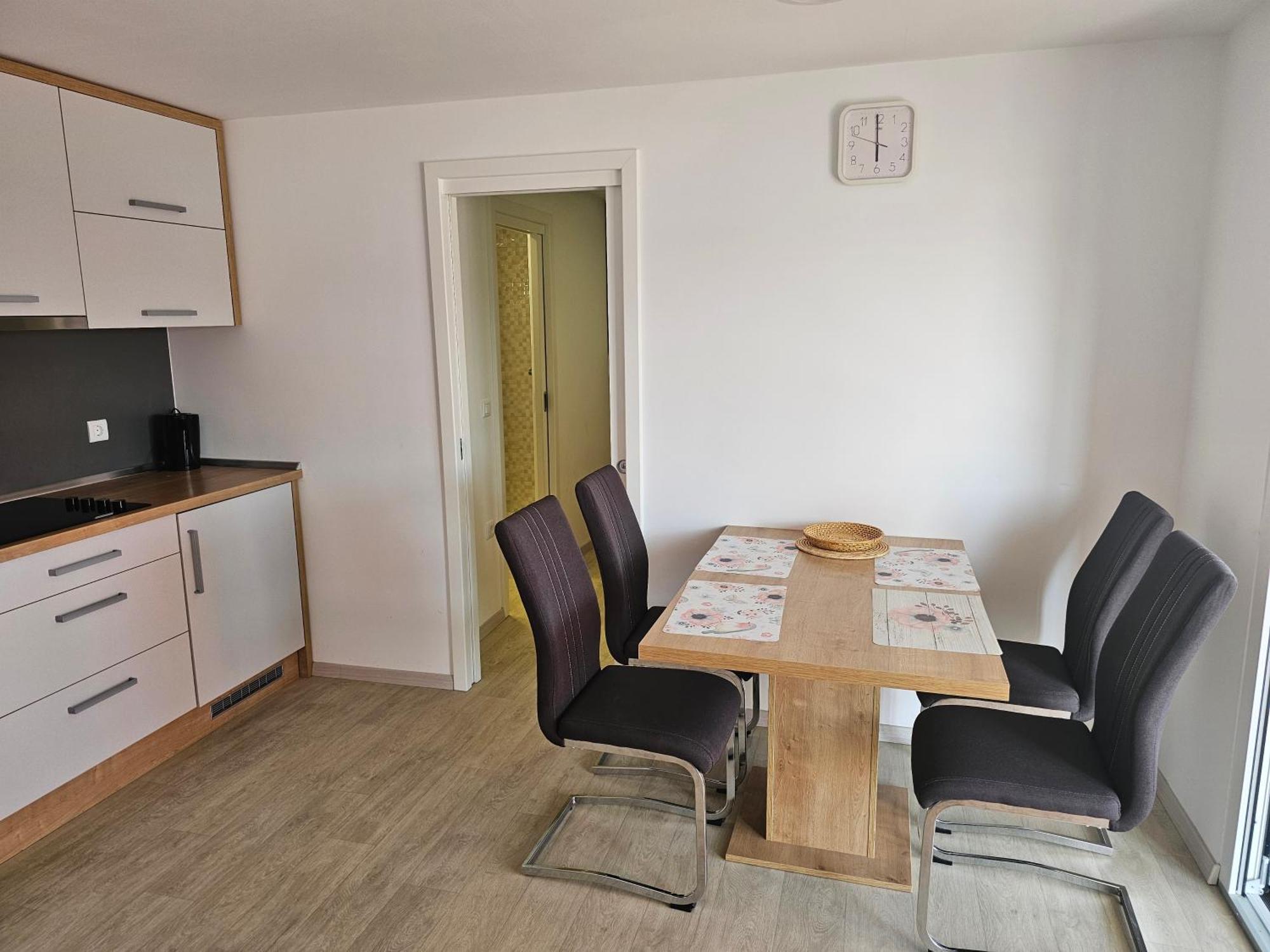 Mobile Home Tina Tisno Εξωτερικό φωτογραφία