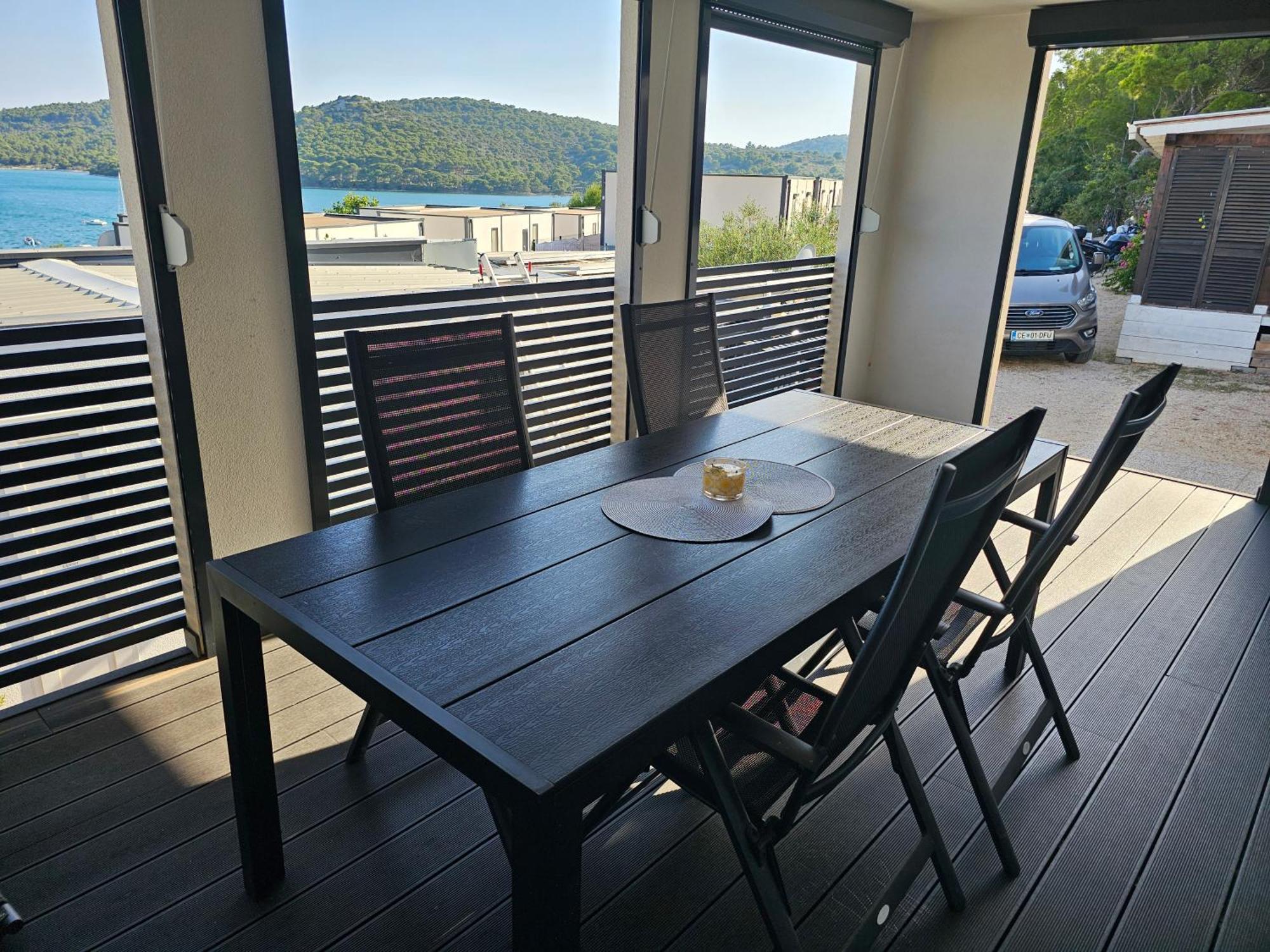 Mobile Home Tina Tisno Εξωτερικό φωτογραφία