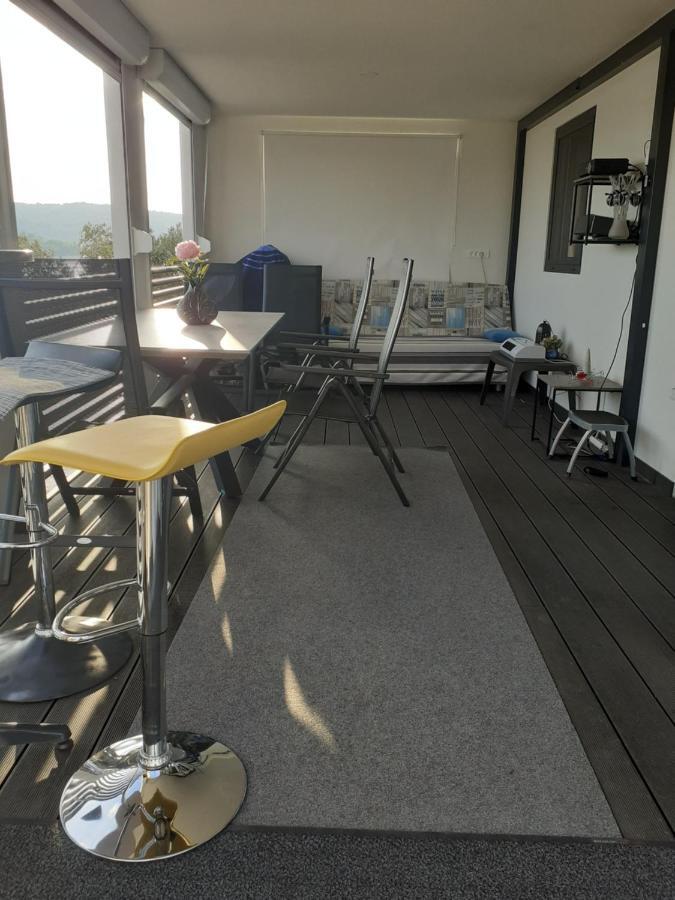 Mobile Home Tina Tisno Εξωτερικό φωτογραφία