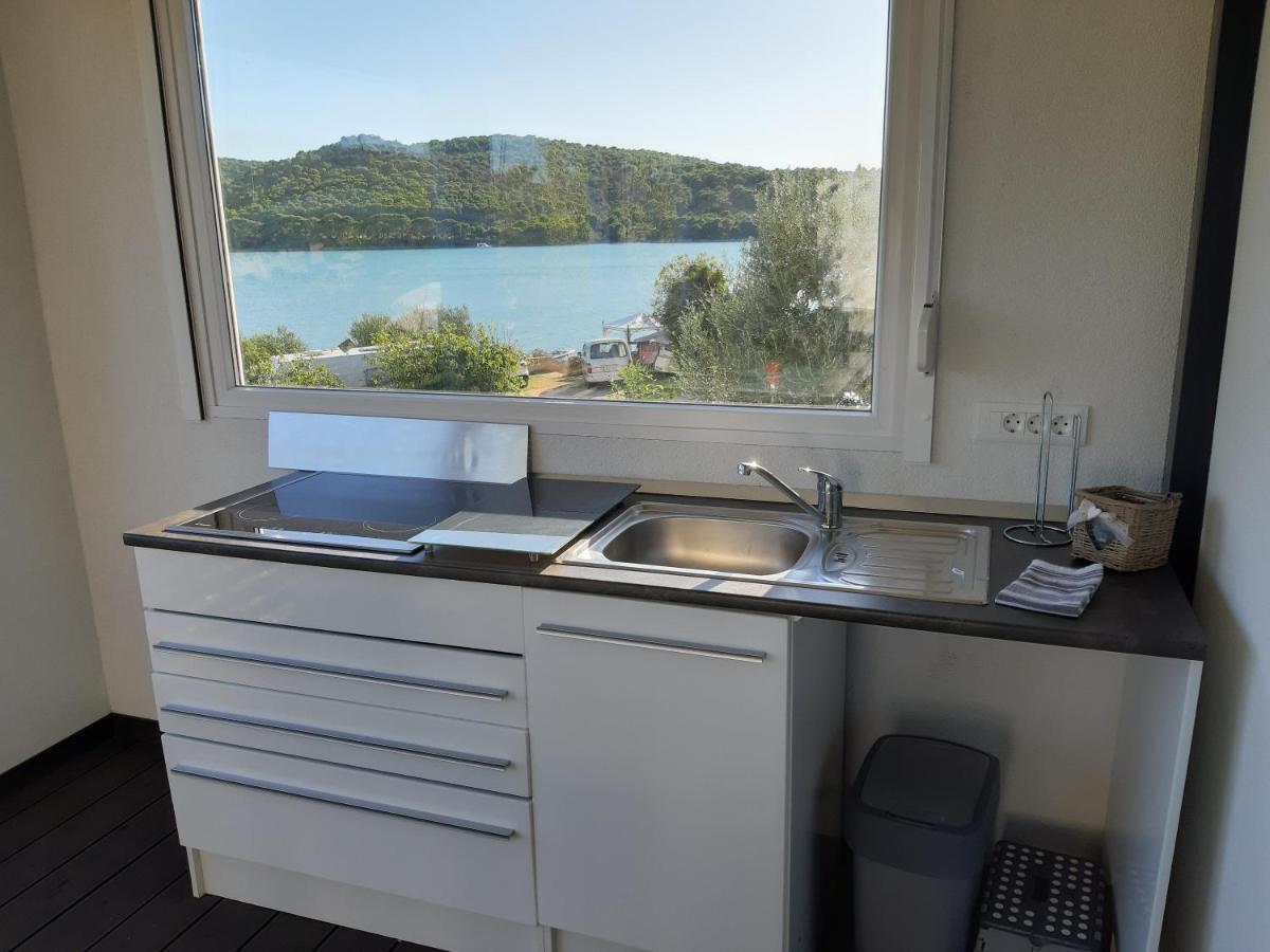 Mobile Home Tina Tisno Εξωτερικό φωτογραφία